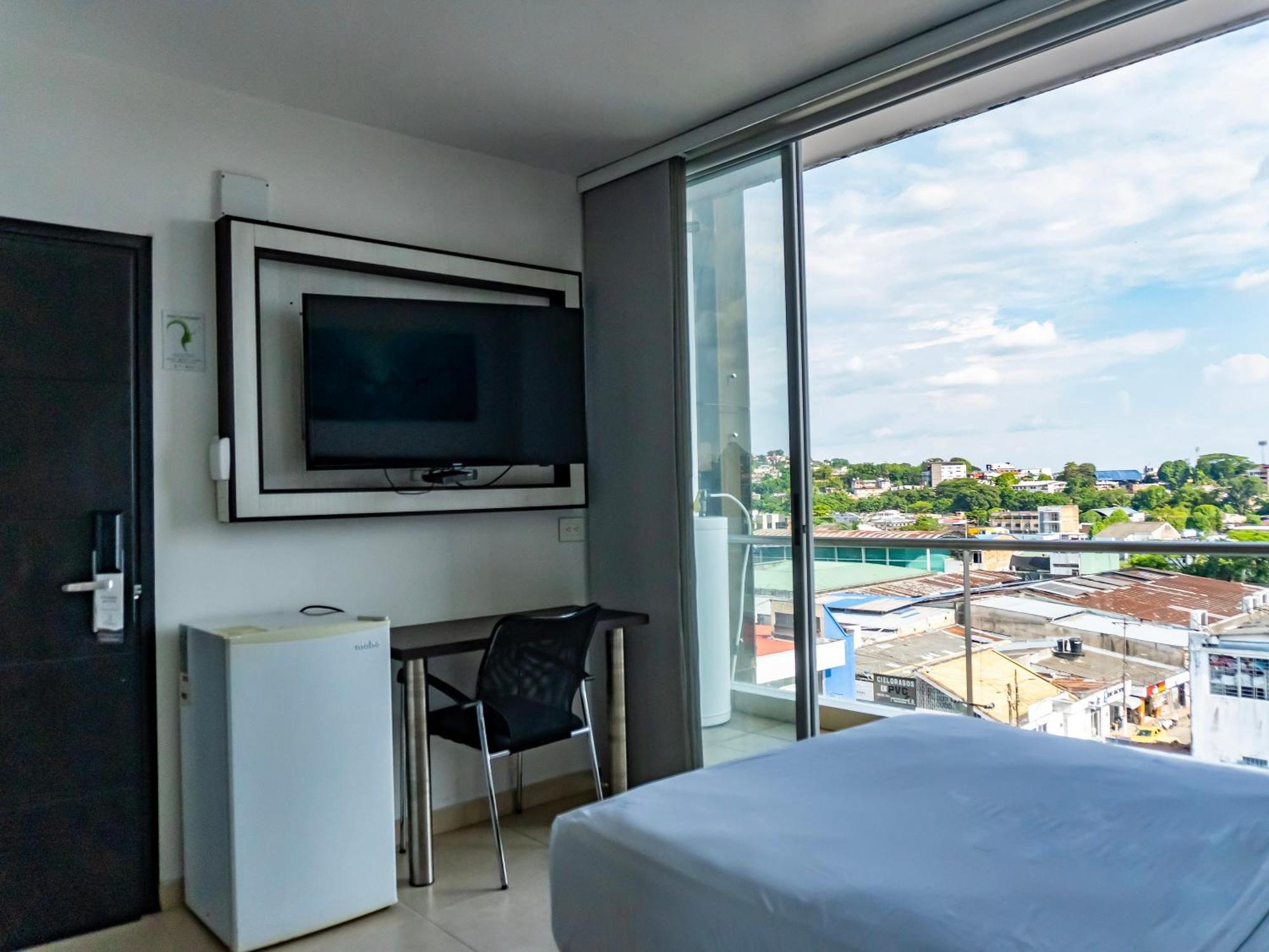 Hotel Andinos Plaza Florencia Florencia  Ngoại thất bức ảnh