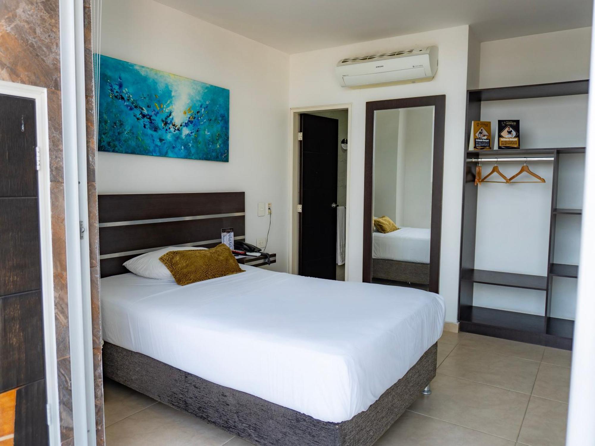 Hotel Andinos Plaza Florencia Florencia  Ngoại thất bức ảnh