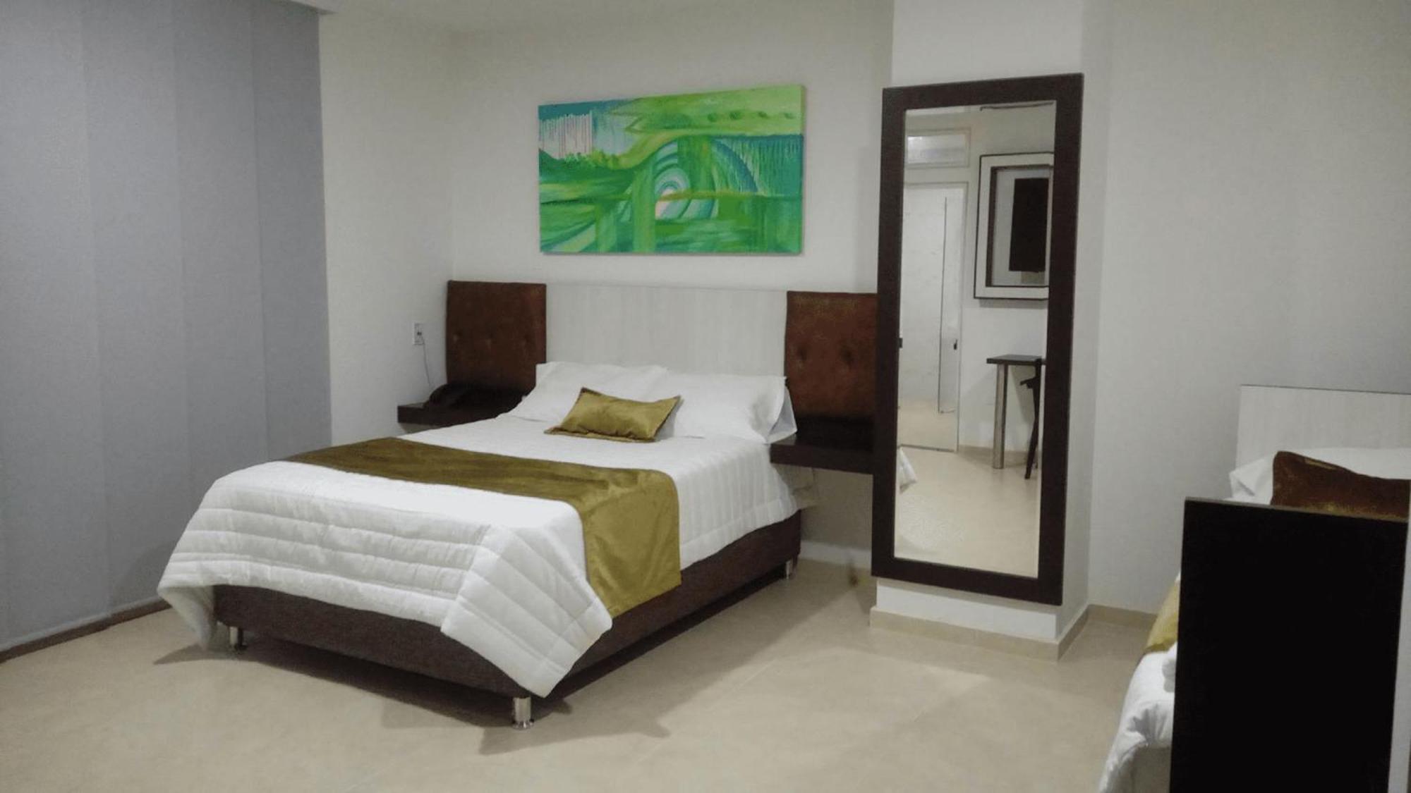 Hotel Andinos Plaza Florencia Florencia  Ngoại thất bức ảnh