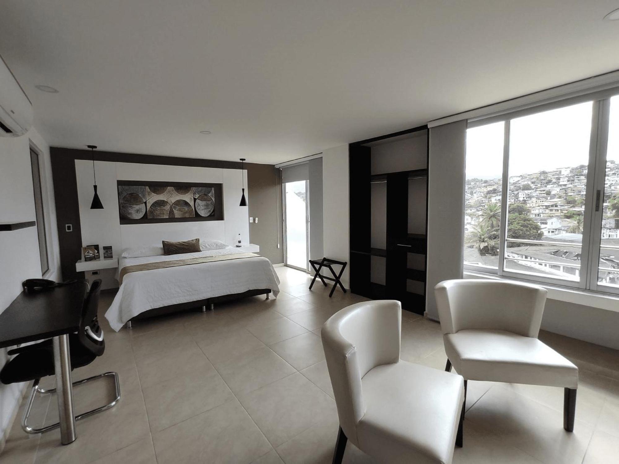 Hotel Andinos Plaza Florencia Florencia  Ngoại thất bức ảnh