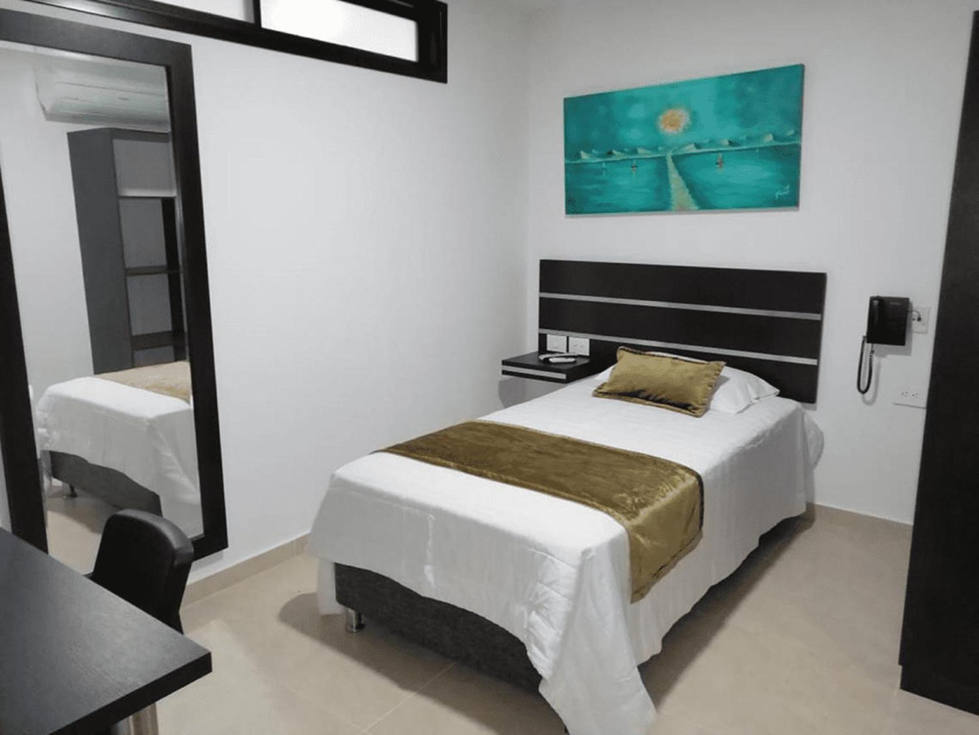 Hotel Andinos Plaza Florencia Florencia  Ngoại thất bức ảnh
