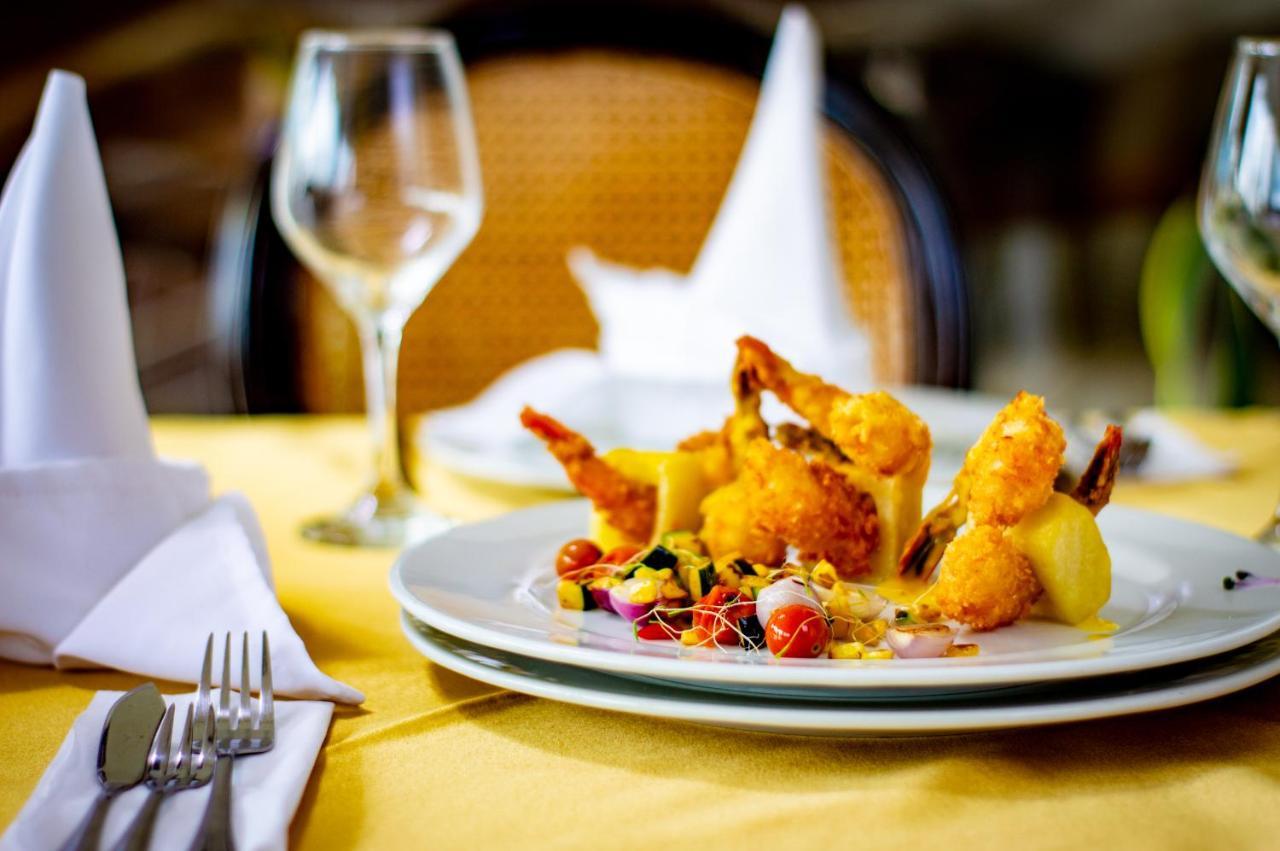 Hotel Andinos Plaza Florencia Florencia  Ngoại thất bức ảnh